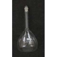 Buy Pyrex Class A 1000ml Glass Volumetric Flask in Kenya