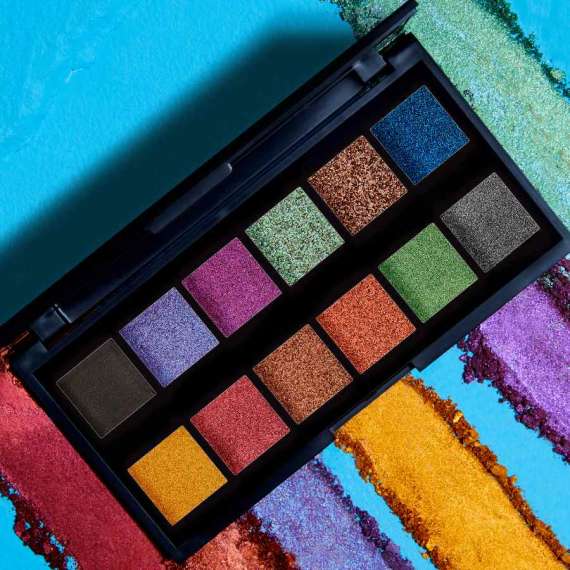 Buy Sleek Making Waves I-Divine Eyeshadow Palette in [storefront]