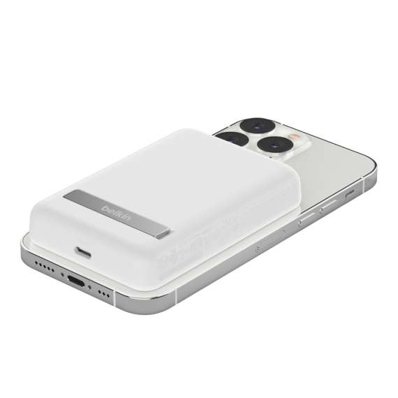 Buy Belkin BoostCharge Magnetic Wireless 5000mAh Power Bank with Stand in [storefront]