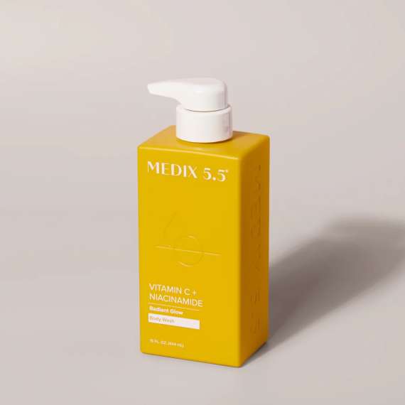 Buy Medix 5.5 Vitamin C and Niacinamide Body Wash in [storefront]