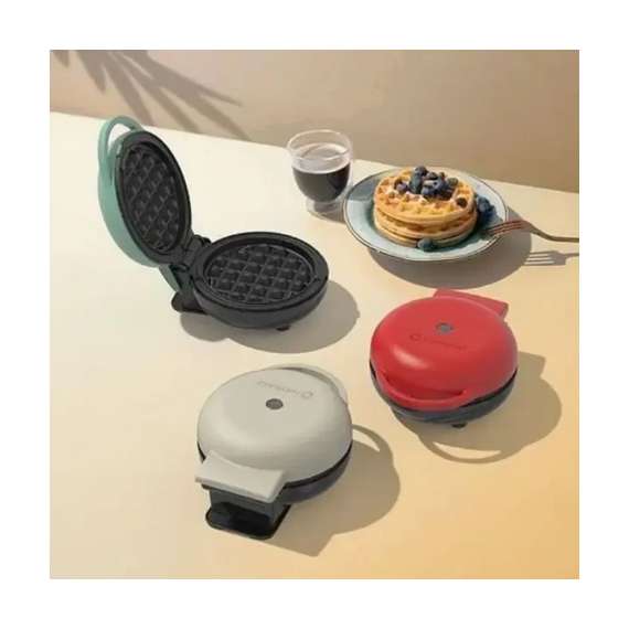 Buy Nutricook NC-WM100R 420W Mini Red Waffle Maker in [storefront]