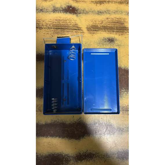 Buy Plastic Parallel 4 Cell Holder in [storefront]